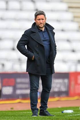 Sunderland v Northampton Town EFL Sky Bet League 1 09 05 2021. Sunderland AFC head coach Lee Johnson during the EFL Sky Bet League 1 match between Sunderland AFC and Northampton Town at the Stadium Of Light, Sunderland, England on 9 May 2021. Editorial use only DataCo restrictions apply See www.football-dataco.com , Copyright: xMalcolmxMackenziex PSI-12732-0022
