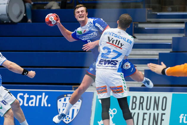 v.l. Jonathan Carlsbogard (TBV Lemgo Lippe 9), Marco Rentschler (Frisch Auf Goeppingen 27) GER, Handball, 1. Bundesliga, TBV Lemgo Lippe gegen Frisch Auf Goeppingen, 18.05.2021 Lemgo Copyright: xEibner-Pressefotox xJanxStrohdiekx EP_JSK
