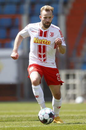 09. 05. 2021, Fussball Saison 2020 21 2. Bundesliga, 32. Spieltag, VFL Bochum : Jahn Regensburg 5-1 Jan-Marc Schneider (SSV Jahn Regensburg)
