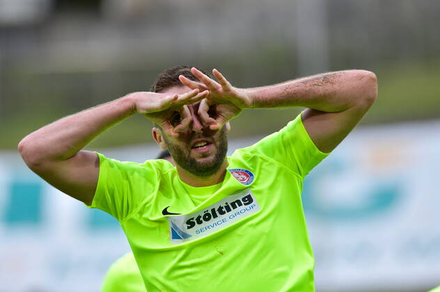 Sport Bilder des Tages GER, Regionalliga West, Wuppertal SV, vs. MSV Duisburg 21.11.2020, GER, Niederrheinpokal , Stadion am Zoo, Wuppertal, Wuppertal SV, vs. MSV Duisburg DFB regulations prohibit any use of photographs as image sequences and or quasi-video im Bild Torschütze Marco Koenigs ( Wuppertaler SV 48 ) zum 1:1 .