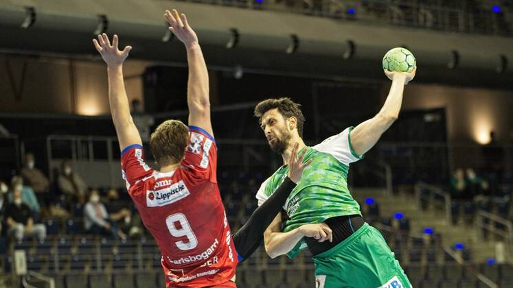 v.l. Jonathan Carlsbogard - TBV Lemgo Lippe 9, Marko Kopljar - Fuechse, Fuechse Berlin vs TBV Lemgo Lippe, Max Schmeling Halle, HBL - Bundesliga, 27.05.21, GER, Berlin, 27.05.21, HBL, Fuechse Berlin vs TBV Lemgo Lippe Berlin Copyright: xUwexKoch Eibner-Pressefotox EP_UKH