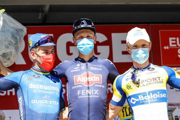 British Mark Cavendish of Deceuninck - Quick-Step, Belgian Tim Merlier of Alpecin-Fenix, Belgian Sasha Weemaes of Vlaanderen-Baloise Danish Michael Morkov of Deceuninck - Quick-Step and German Pascal Ackermann of Bora-Hansgrohe pictured at the finishline during the Elfstedenronde one day cycling race, 193,1km around Brugge, Sunday 06 June 2021. DAVIDxPINTENS x2808377x