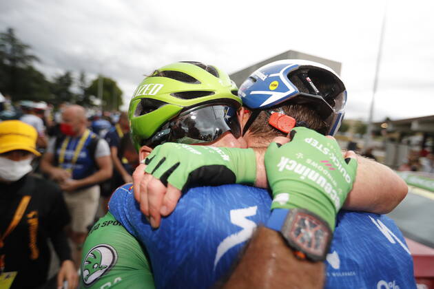 British Mark Cavendish of Deceuninck - Quick-Step celebrates after winning stage 10 of the 108th edition of the Tour de France cycling race, 190,7 km from Albertville to Valence, France, Tuesday 06 July 2021. This year s Tour de France takes place from 26 June to 18 July 2021. POOLxCORxVOS x3028084x