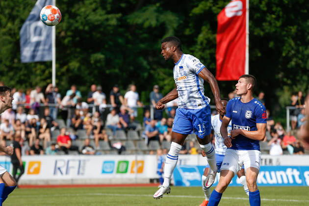 07.07.2021, xtgx, Fussball Testspiel, MSV Neuruppin - Hertha BSC Berlin emspor, v.l. Jhon Cordoba (Hertha, 15) Kopfball schiesst Tor, Torschuetze, erzielt Tor, Treffer, scores the goal (DFL DFB REGULATIONS PROHIBIT ANY USE OF PHOTOGRAPHS as IMAGE SEQUENCES and or QUASI-VIDEO) Neuruppin