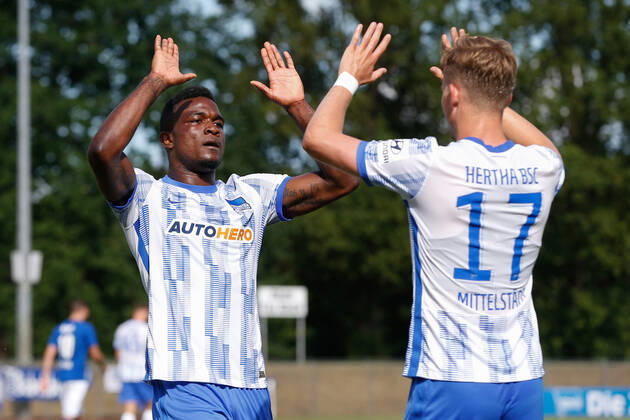 07.07.2021, xtgx, Fussball Testspiel, MSV Neuruppin - Hertha BSC Berlin emspor, v.l. Jhon Cordoba (Hertha, 15), Maximilian Mittelstaedt (Hertha, 17) Jubel, Torjubel, jubelt ueber das Tor, celebrate the goal, celebration (DFL DFB REGULATIONS PROHIBIT ANY USE OF PHOTOGRAPHS as IMAGE SEQUENCES and or QUASI-VIDEO) Neuruppin