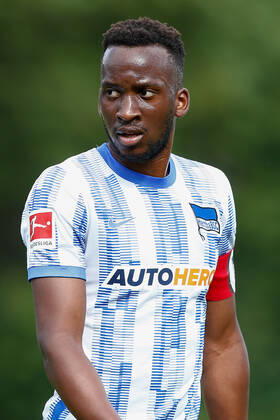 07.07.2021, xtgx, Fussball Testspiel, MSV Neuruppin - Hertha BSC Berlin emspor, v.l. Dodi Lukebakio (Hertha, 11) mit Kapitaensbinde, Kapitaen, Oberkoerper, Portrait, Portraet, Einzelbild (DFL DFB REGULATIONS PROHIBIT ANY USE OF PHOTOGRAPHS as IMAGE SEQUENCES and or QUASI-VIDEO) Neuruppin