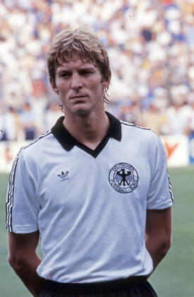 11.07.82 Italien - Deutschland Spanien, Madrid, 11.07.1982, Fussball, FIFA WM 1982 in Spanien, Finale, Italien - BRD Deutschland (DFB) (3:1): Karlheinz Förster (Deutschland).