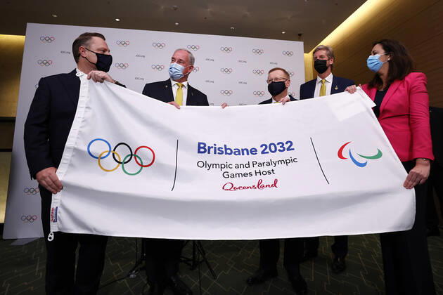 (210721) -- TOKYO, July 21, 2021 -- Members of the Brisbane 2032 delegation attend a press conference, PK, Pressekonferenz after Brisbane was announced as the 2032 Summer Olympics host city during the 138th International Olympic Committee (IOC) Session in Tokyo, Japan, on July 21, 2021. ( Pool via Xinhua) (SP)TOKYO-JAPAN-IOC-138TH SESSION ToruxHanai 
