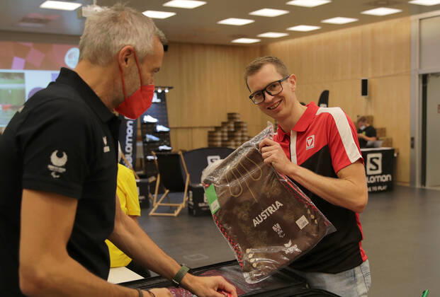 PARALYMPICS - OEPC, equipping Tokyo 2020 VIENNA,AUSTRIA,21.JUL.21 - PARALYMPICS - OEPC, equipping Paralympic Summer Games Tokyo 2020. Image shows Michael Klimitsch (Erima) and Guenther Matzinger (AUT). GEPAxpictures xWalterxLuger