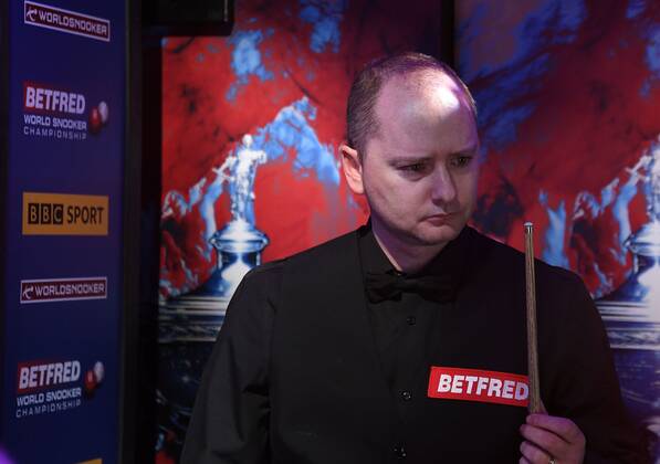 Mandatory Credit: Photo by Anna Gowthorpe Bpi Shutterstock (9639237ab) Graeme Dott of Scotland arrives for his first round match Betfred World Snooker Championship, Day Two, The Crucible Theatre, Sheffield, UK, 22 Apr 2018 Betfred World Snooker Championship, Day Two, The Crucible Theatre, Sheffield, UK, 22 Apr 2018  Copyright: xAnnaxGowthorpe Bpi Shutterstockx 9639237ab