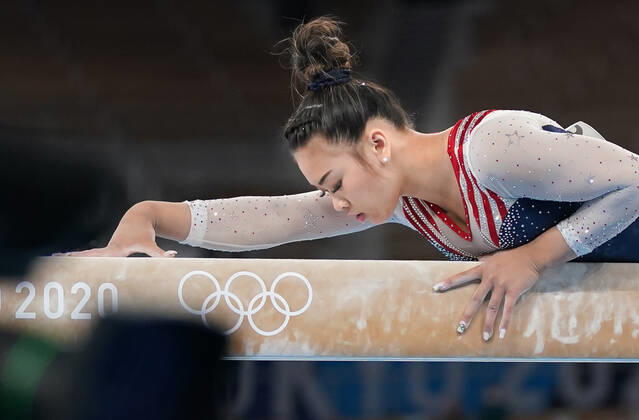(210729) -- TOKYO, July 29, 2021 -- Sunisa Lee of the United States competes in the balance beam competition of the artistic gymnastics women s all-around final at the Tokyo 2020 Olympic Games, Olympische Spiele, Olympia, OS in Tokyo, Japan, July 29, 2021. ) (TOKYO2020)JAPAN-TOKYO-OLY-ARTISTIC GYMNASTICS-WOMEN S ALL-AROUND ChengxMin