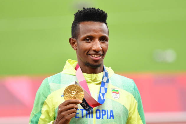 BAREGA Selemon gold medal (ETH), JULY 31, 2021 - Athletics : Men s 10,000m final medal ceremony during the Tokyo 2020 Olympic Games, Olympische Spiele, Olympia, OS at the National Stadium in Tokyo, Japan. Noxthirdxpartyxsales  (166009468)