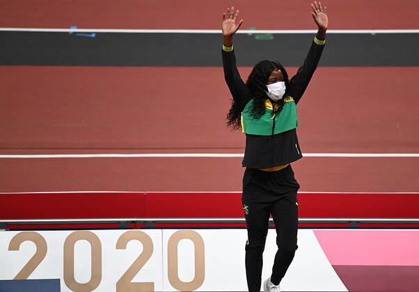 (210801) -- TOKYO, Aug. 1, 2021 -- Shericka Jackson of Jamaica reacts during the awarding ceremony of the Women s 100m at the Tokyo 2020 Olympic Games, Olympische Spiele, Olympia, OS in Tokyo, Japan, Aug. 1, 2021. ) (TOKYO2020)JAPAN-TOKYO-OLY-ATHLETICS-WOMEN S 100M-AWARDING CEREMONY LixYibo 