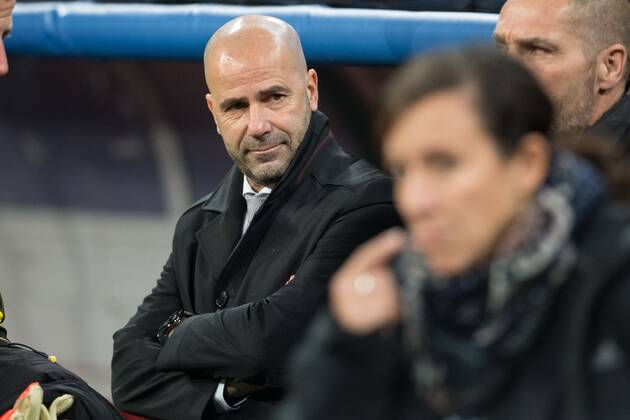 Mandatory Credit: Photo by Ruben Albarran Shutterstock (9262766e) Santiago Bernabeu Stadium. Madrid. Spain. December 6 2017. Borussia Dortmund coach Peter Bosz during the match of Champions League between Real Madrid and Borussia Dortmund Real Madrid v Borussia Dortmund, UEFA Champions League Group H, Football, Santiago Bernabeu Stadium, Madrid, Spain - 06 Dec 2017 Real Madrid v Borussia Dortmund, UEFA Champions League Group H, Football, Santiago Bernabeu Stadium, Madrid, Spain - 06 Dec 2017 Copyright: xRubenxAlbarran Shutterstockx 9262766e