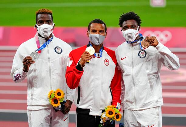 Mandatory Credit: Photo by Dave Shopland Shutterstock (12248465dx) Kenneth Bednarek, Andre De Grasse and Noah Lyles - Men s 200m Athletics, Olympic Stadium, Tokyo Olympic Games, Olympische Spiele, Olympia, OS 2020, Japan - 05 Aug 2021 Athletics, Olympic Stadium, Tokyo Olympic Games 2020, Japan - 05 Aug 2021 Copyright: xDavexShopland Shutterstockx 12248465dx
