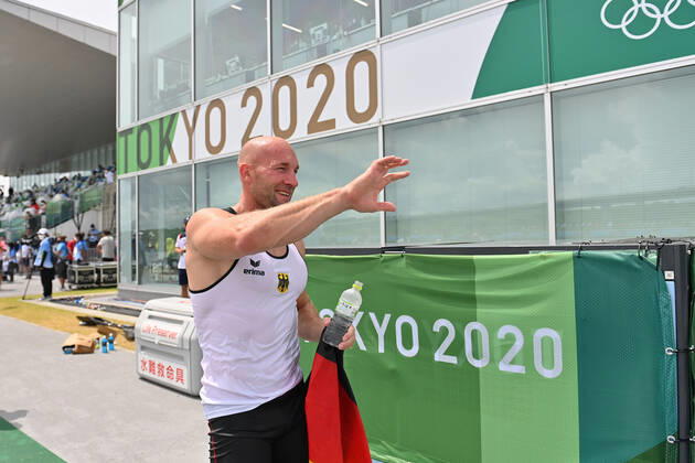 Ronald RAUHE (GER) ,Olympiasieger, winner,Sieger, Canoe Sprint,Kanu Sprint,Men s Kayak Four, 500m. Maenner Kayak Vierer.MK4 Sea Forest Waterway, am 07.08.2021. Olympische Sommerspiele 2020, vom 23.07. - 08.08.2021 in Tokio Japan.