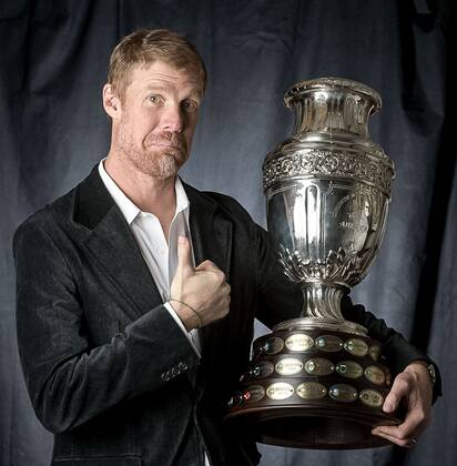 Mandatory Credit: Photo by Isi BPI Shutterstock (5700841v) Former USA international footballer Alexi Lalas. Football - Copa America 2016 - Previews - 21 Feb 2016 EDITORIAL USE ONLY No use with unauthorised audio, video, data, fixture lists, club league logos or live services. Online in-match use limited to 75 images, no video emulation. No use in betting, games or single club league player publications. Football - Copa America 2016 - Previews - 21 Feb 2016 EDITORIAL USE ONLY No use with unauthorised audio, video, data, fixture lists, club league logos or live services. Online in-match use limited to 75 images, no video emulation. No use in betting, games or single club league player publications. Copyright: xIsi BPI Shutterstockx 5700841v