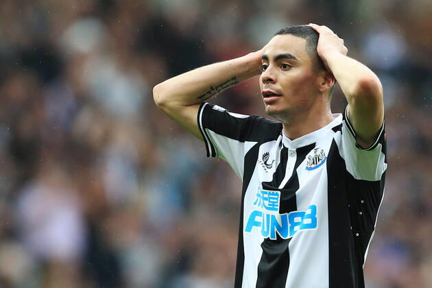 Football - Premier League - Newcastle United v West Ham United 15th August 2021 - Premier League - Newcastle United v West Ham United - Miguel Almiron of Newcastle United looks dejected - Photo: Simon Stacpoole Offside. Newcastle-upon-Tyne UK Copyright: xSimonxStacpoolexOffside