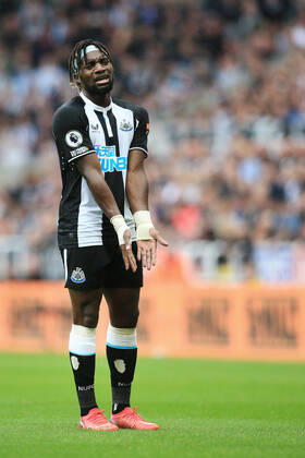 Football - Premier League - Newcastle United v West Ham United 15th August 2021 - Premier League - Newcastle United v West Ham United - Allan Saint-Maximin of Newcastle United looks dejected - Photo: Simon Stacpoole Offside. Newcastle-upon-Tyne UK Copyright: xSimonxStacpoolexOffside