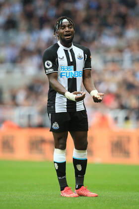 Football - Premier League - Newcastle United v West Ham United 15th August 2021 - Premier League - Newcastle United v West Ham United - Allan Saint-Maximin of Newcastle United looks dejected - Photo: Simon Stacpoole Offside. Newcastle-upon-Tyne UK Copyright: xSimonxStacpoolexOffside