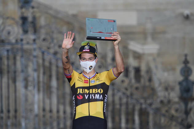 Radsport, Vuelta a Espana, Siegerehrung in Santiago de Compostela 05-09-2021 Vuelta A Espana; Tappa 21 Padron - Santiago De Compostela; 2021, Jumbo - Visma; Roglic, Primoz; Santiago De Compostela; 