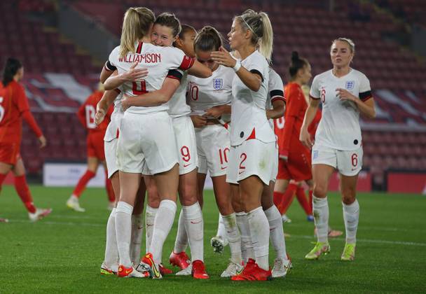 Southampton, England, 17th September 2021. Ellen White of England celebrates after she scores to make it 4-0 during the FIFA 2023 Women s World Cup Qualifying match at St Mary s Stadium, Southampton. Picture credit should read: Paul Terry Sportimage EDITORIAL USE ONLY. No use with unauthorised audio, video, data, fixture lists, club league logos or live services. Online in-match use limited to 120 images, no video emulation. No use in betting, games or single club league player publications. SPI-1202-0022