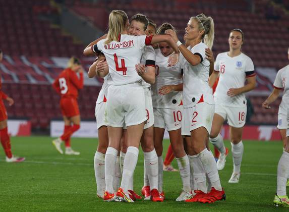 Southampton, England, 17th September 2021. Ellen White of England celebrates after scoring to make it 4-0 during the FIFA 2023 Women s World Cup Qualifying match at St Mary s Stadium, Southampton. Picture credit should read: Paul Terry Sportimage EDITORIAL USE ONLY. No use with unauthorised audio, video, data, fixture lists, club league logos or live services. Online in-match use limited to 120 images, no video emulation. No use in betting, games or single club league player publications. SPI-1202-0058