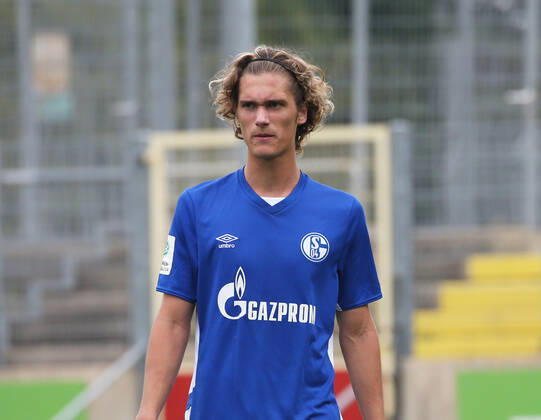 A Junioren Bundesliga Staffel West, Saison 2021 2022, 2. Spieltag, Fortuna Düsseldorf U 19 - Schalke U 19, -- Juan Ignacio Cabrera ( Schalke U 19 ) Portrait