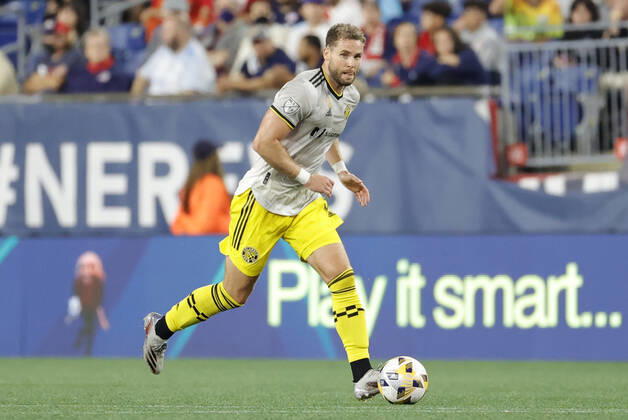 FOXBOROUGH, MA - SEPTEMBER 18: Columbus Crew defender Josh Williams (3) during a match between the New England Revolution and the Columbus Crew SC on September 18, 2021, at Gillette Stadium in Foxborough, Massachusetts. (Photo by Fred Kfoury III Icon Sportswire) SOCCER: SEP 18 MLS, Fussball Herren, USA - Columbus Crew SC at New England Revolution Icon482210918101