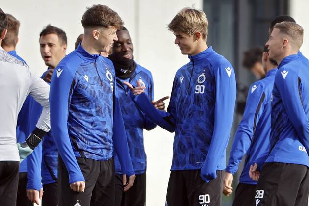 WESTKAPELLE, BELGIUM - OCTOBER 18 : Jack Hendry defender of Club Brugge and Charles De Ketelaere midfielder of Club Brugge during a training session, ahead of the UEFA Champions League match against Manchester City, at the Belfius Basecamp on October 18, 2021 in Westkapelle, Belgium, 18 10 2021 ( Club Brugge v Manchester City - UEFA Champions League - media activities PhotoNews Panoramic