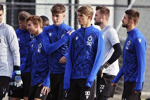 WESTKAPELLE, BELGIUM - OCTOBER 18 : Jack Hendry defender of Club Brugge and Charles De Ketelaere midfielder of Club Brugge during a training session, ahead of the UEFA Champions League match against Manchester City, at the Belfius Basecamp on October 18, 2021 in Westkapelle, Belgium, 18 10 2021 ( Club Brugge v Manchester City - UEFA Champions League - media activities PhotoNews Panoramic