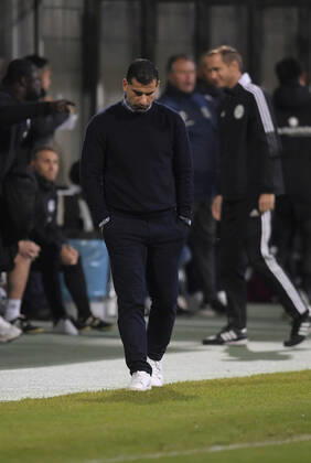 26.10.2021, Fussball DFB-Pokal 2021 2022, 2.Runde, TSV 1860 München - FC Schalke 04, im Grünwalder Stadion. Trainer Dimitrios Grammozis (Schalke 04)