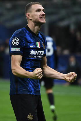 Db Milano 24 11 2021 - Champions League Inter-Shakhtar Donetsk foto Daniele Buffa Image nella foto: esultanza gol Edin Dzeko