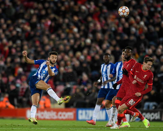 UEFA Champions League Liverpool v FC Porto Joao Mario 23 of FC Porto has a shot at goal Liverpool Anfield Merseyside United Kingdom Copyright: xSimonxWhitehead NewsxImagesx