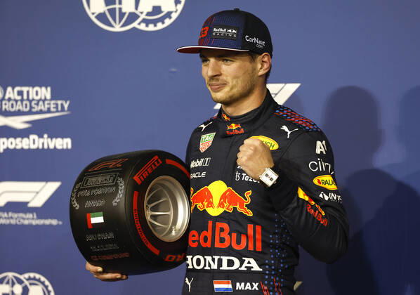 Sport Bilder des Tages 33 Max Verstappen (NED, Red Bull Racing), F1 Grand Prix of Abu Dhabi at Yas Marina Circuit on December 11, 2021 in Abu Dhabi, United Arab Emirates. (Photo by HOCH ZWEI) Abu Dhabi United Arab Emirates