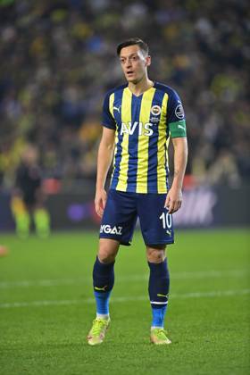 Mesut Ozil of Fenerbahce during the Turkish Super league football match between Fenerbahce and Besiktas at Ulker Stadium in Istanbul , Turkey on December 19 , 2021 ( photo by Seskimphoto )