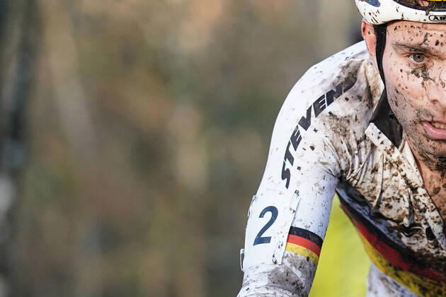 Bilder des Jahres 2022, Sport 01 Januar Sport Themen der Woche KW52 Sport Bilder des Tages Cyclocross Course PÃ tange, Petange 1.1.2022, Internationaler Cyclocross, Querfeldein, Radcross, Rad Cross, PÃ tange, Petange, Petingen, Luxemburg, vl: Marcel Meisen (Alpecin - Fenix, Deutschland, GER)