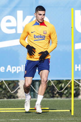 FC Barcelona, Barca Training Session Ferran Torres during the FC Barcelona training session previous at Copa del Rey match between Atletico de Bilbao at Ciutat Esportiva Joan Gamper on January 19, 2022 in Barcelona. Barcelona Spain Spain  Copyright: xXavierxBonillax originalFilename:bonilla-fcbarcel220119_nppKs