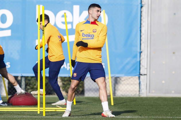 FC Barcelona, Barca Training Session Ferran Torres during the FC Barcelona training session previous at Copa del Rey match between Atletico de Bilbao at Ciutat Esportiva Joan Gamper on January 19, 2022 in Barcelona. Barcelona Spain Spain  Copyright: xXavierxBonillax originalFilename:bonilla-fcbarcel220119_npb0Y