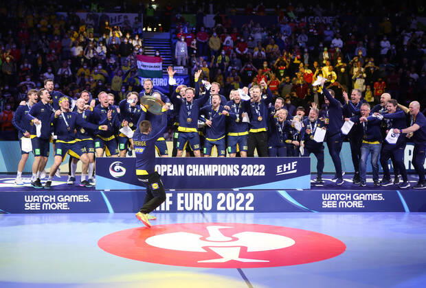 CÃ rÃ monie Podium Team Sweden during the EHF Men s Euro 2022, Final handball match between Sweden and Spain on January 30, 2022 at Budapest Multifunctional Arena in Budapest, Hungary - Photo Laurent Lairys PANORAMIC HANDBALL : Suede Vs Espagne - Championnat d Europe - 30 01 2022 LaurentLairys Panoramic 