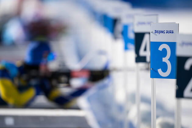 220201 A Beijing 2022 sign at the shooting range during a men s biathlon training session ahead of the 2022 Winter Olympics on February 1, 2022 in Zhangjiakou. Photo: Joel Marklund BILDBYRAN kod JM JM0261 bbeng skidskytte biathlon skiskyting Olympic Games, Olympische Spiele, Olympia, OS olympics winter olympics os ol olympiska spel vinter-os olympiske leker peking peking 2022 beijing 2022 beijing 2022 olympic games beijing 2022 winter olympic games peking-os beijing-ol vinter-ol träning training practice trening Sverige Sweden genre Copyright: JOELxMARKLUND BB220201JM026