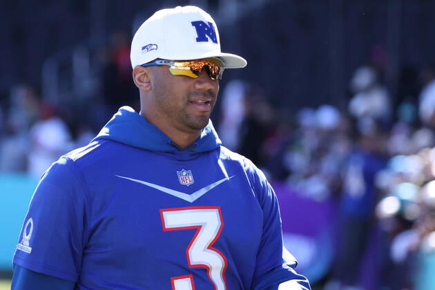 February 3, 2022: Seattle Seahawks quarterback Russell Wilson (3) during the NFC Pro Bowl Practice at Las Vegas Ballpark in Las Vegas, Nevada. CSM Las Vegas United States of America - ZUMAc04_ 20220203_zaf_c04_079 Copyright: xDarrenxLeex