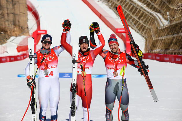 Bilder des Jahres 2022, Sport 02 Februar Sport Themen der Woche KW06 OLYMPICS - Winter Olympic Games, Olympische Spiele, Olympia, OS Beijing 2022 YANQING,CHINA,08.FEB.22 - OLYMPICS, ALPINE SKIING - Winter Olympic Games Beijing 2022, Super G, men, award ceremony. Image shows Ryan Cochran-Siegle (USA), Matthias Mayer (AUT) and Aleksander Aamodt Kilde (NOR). keywords: medal. GEPA pictures Harald Steiner GEPAxpictures xHaraldxSteiner