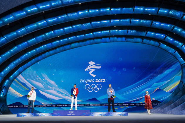 220209 Anton Smolski of Belarus, Quentin Fillon Maillet of France and Johannes Thingnes Bo of Norway at the medal ceremony for men s biathlon 20 km individual during day 5 of the 2022 Winter Olympics on February 9, 2022 in Zhangjiakou. Photo: Jon Olav Nesvold BILDBYRAN COP 217 JE0033 skidor cross-country skiing langrenn Olympic Games, Olympische Spiele, Olympia, OS olympics winter olympics os ol olympiska spel vinter-os olympiske leker peking peking 2022 beijing 2022 beijing 2022 olympic games beijing 2022 winter olympic games peking-os beijing-ol vinter-ol 5 bbeng medaljeseremoni medaljceremoni medal ceremony guld Copyright: JONxOLAVxNESVOLD BB220209JE103