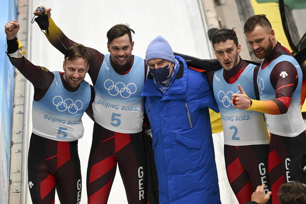 BEIJING, CHINA - FEBRUARY 09: Gold medalists Tobias Wendl and Tobias Arlt of Team Germany, silver medalists Toni Eggert and Sascha Benecken of Team Germany celebrate with the International Olympic Committee (IOC) president Thomas Bach (C) after the Luge Doubles Run 2 on day five of the Beijing 2022 Winter Olympic Games, Olympische Spiele, Olympia, OS at Yanqing National Sliding Centre on February 9, 2022 in Beijing, China.  Copyright: xVCGx CFP111368571414 