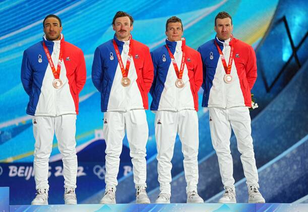 China Olympics 2022 Medal Ceremony 8113463 13.02.2022 Bronze medalists France?s Richard Jouve, Hugo Lapalus, Clement Parisse and Maurice Manificat pose during an award ceremony for the men s cross-country 4x10 km relay event during the Beijing 2022 Winter Olympic Games, Olympische Spiele, Olympia, OS at the Medals Plaza in Zhangjiakou, China. Pavel Bednyakov Sputnik Zhangjiakou China  Copyright: xPavelxBednyakovx