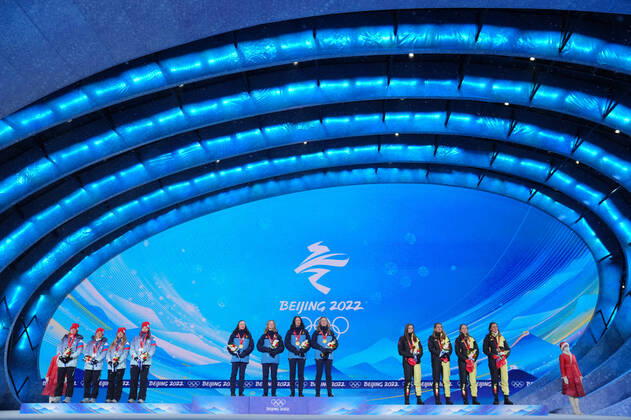 (220217) -- ZHANGJIAKOU, Feb. 17, 2022 -- Gold medalists of Sweden (C), silver medalits of ROC (L) and bronze medalists of Germany react during the awarding ceremony of biathlon women s 4x6km relay at Zhangjiakou Medals Plaza of the Winter Olympics in Zhangjiakou, north China s Hebei Province, Feb. 17, 2022. ) (BEIJING2022)CHINA-ZHANGJIAKOU-OLYMPIC Winter games, Winterspiele,Spiele, Summer games AWARDING CEREMONY-BIATHLON (CN) MuxYu 
