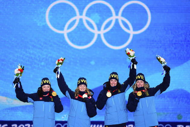 (220217) -- ZHANGJIAKOU, Feb. 17, 2022 -- Gold medalists of Sweden pose during the awarding ceremony of biathlon women s 4x6km relay at Zhangjiakou Medals Plaza of the Winter Olympics in Zhangjiakou, north China s Hebei Province, Feb. 17, 2022. ) (BEIJING2022)CHINA-ZHANGJIAKOU-OLYMPIC Winter games, Winterspiele,Spiele, Summer games AWARDING CEREMONY-BIATHLON (CN) XuxChang 