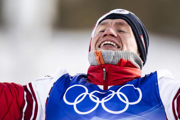 220219 Alexander Bolshunov of ROC (Russia) celebrates after competing in men s cross country skiing 30 km during day 15 of the 2022 Winter Olympics on February 19, 2022 in Zhangjiakou. Photo: Jon Olav Nesvold BILDBYRAN COP 217 VG0245 bbeng skidor cross-country skiing langrenn Olympic Games, Olympische Spiele, Olympia, OS olympics winter olympics os ol olympiska spel vinter-os olympiske leker peking peking 2022 beijing 2022 beijing 2022 olympic games beijing beijing 2022 winter olympic games peking-os beijing-ol vinter-ol jubel Copyright: JONxOLAVxNESVOLD BB220219JE072