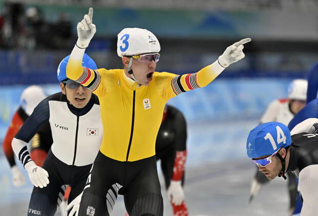 February 19, 2021, Beijing, Hebei, China: Belgium s Bart Swings wins Gold in Men s Mass Start Speed skating, Eisschnelllauf at the National Speed Skating Oval at the Beijing 2022 Winter Olympics on February 19, 2022. Beijing China - ZUMAh234 20210219_zsp_h234_001 Copyright: xMarkxEdwardxHarrisx